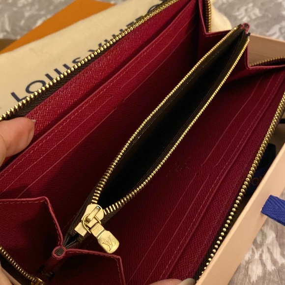Louis Vuitton Monogram Clemence Zipper Wallet.  NWOT. NEVER USED - Picture 7 of 14